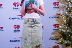 Zarra-Firestick-Jingle-Ball-23-Tampa-2-DeNoiseAI-clear